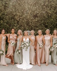 Ultimate Guide for Buying the Correct Amount of Wedding Sparklers