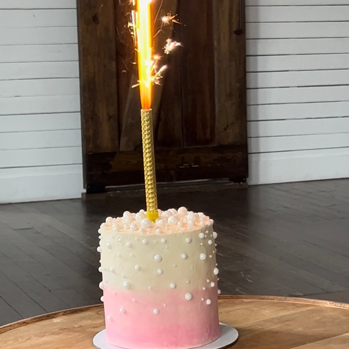 Bulk Cake & Bottle Sparklers – Wholesale for Restaurants, Bars & Nightclubs